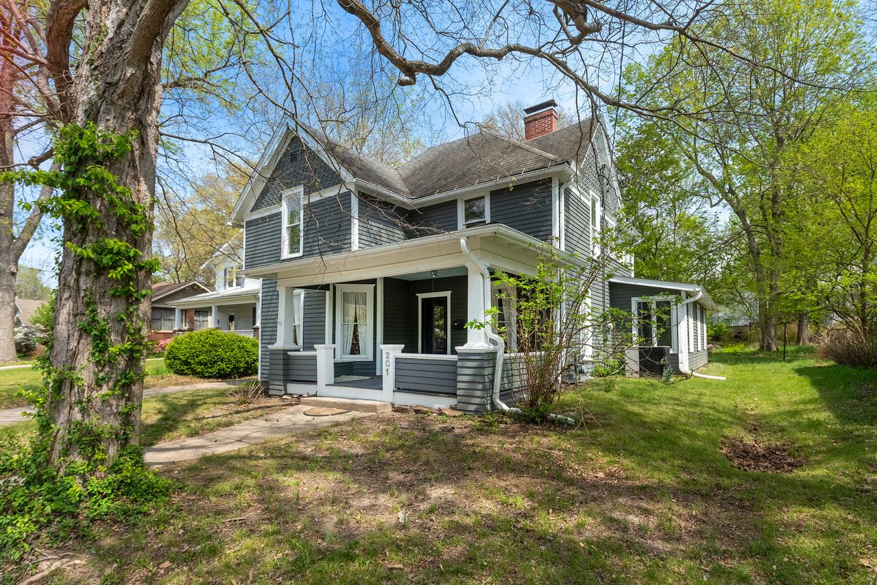 201 S Maple St., Carbondale, IL 62901