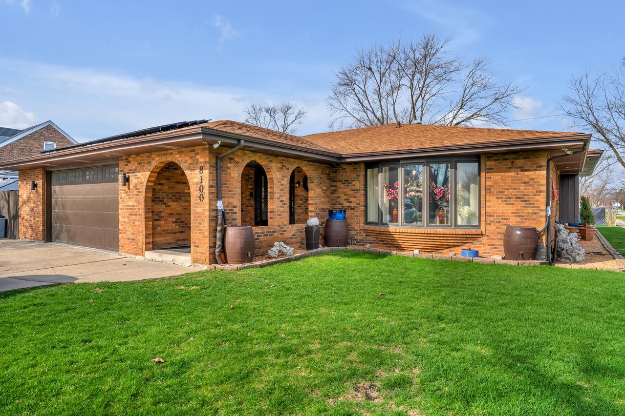 8100 Lorel Ave., Burbank, IL 60459