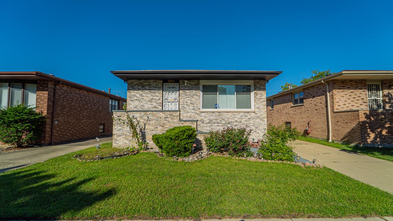 11548 S Avenue G, Chicago, IL 60617