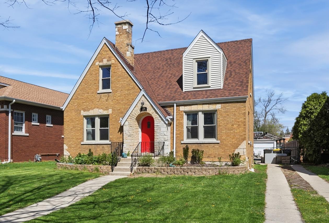 126 Northgate Rd., Riverside, IL 60546