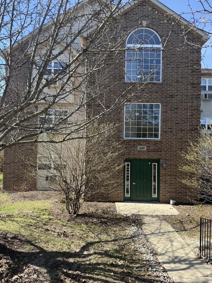 440 Cunat Blvd. #2F, Richmond, IL 60071