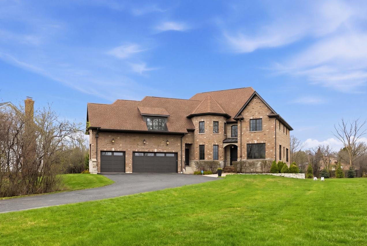 850 N Bradley Rd., Lake Forest, IL 60045