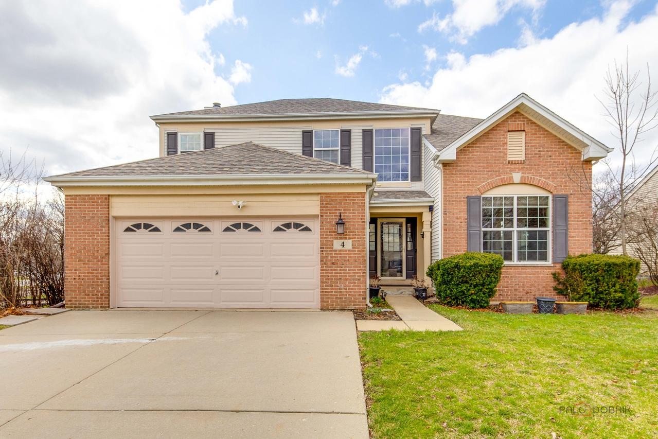 4 Waterton Dr., Streamwood, IL 60107