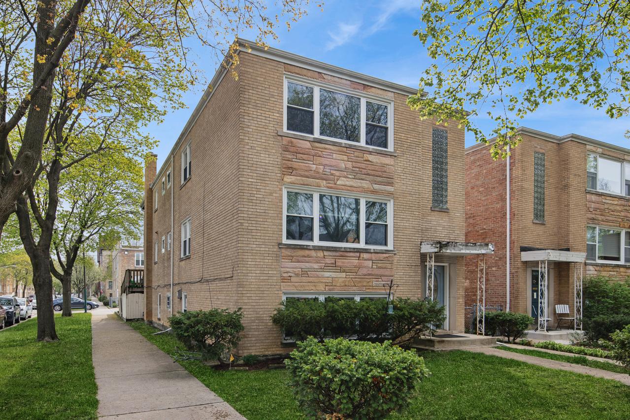 5659 N Saint Louis Ave., Chicago, IL 60659