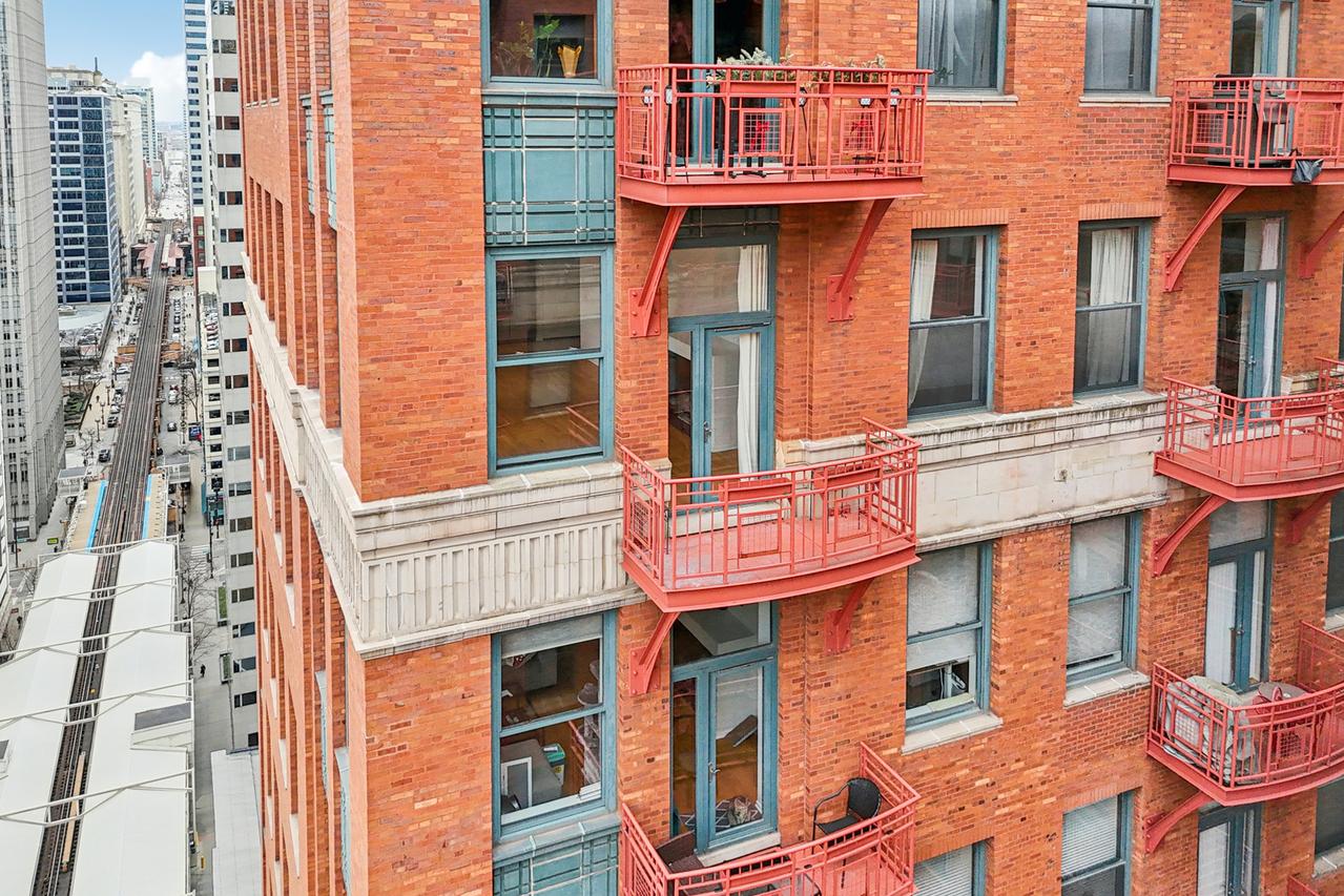 208 W Washington St. #1910, Chicago, IL 60606