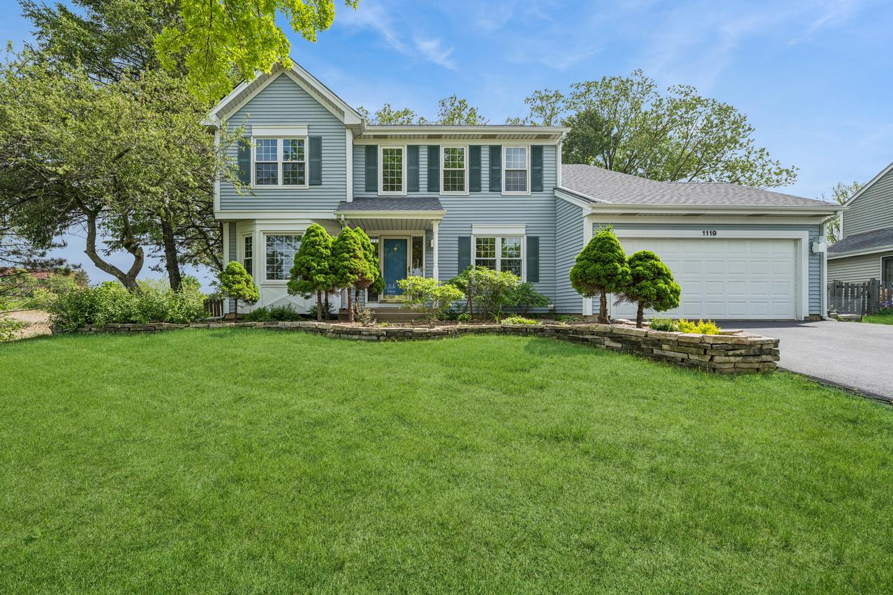 1119 Berkshire Ln., Barrington, IL 60010
