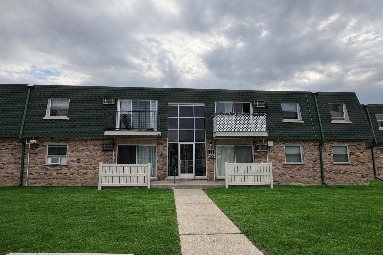 10037 S Walnut Ter. #312, Palos Hills, IL 60465