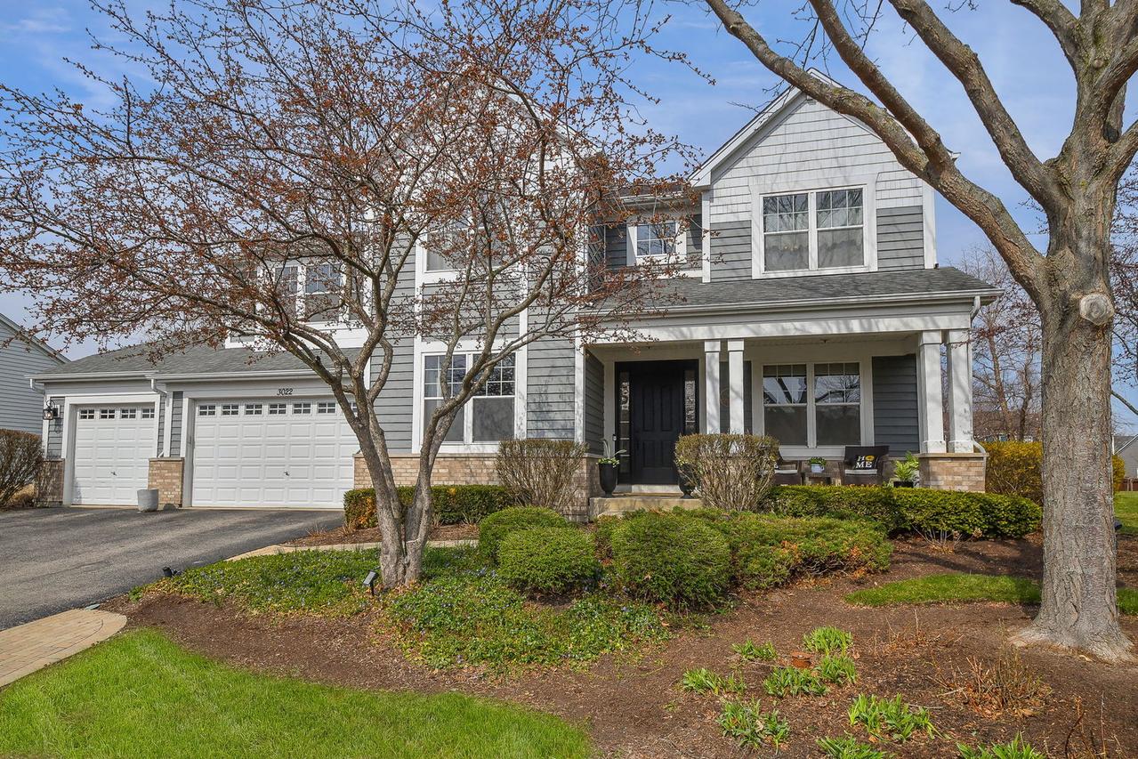 3022 Long Common Pkwy., Elgin, IL 60124