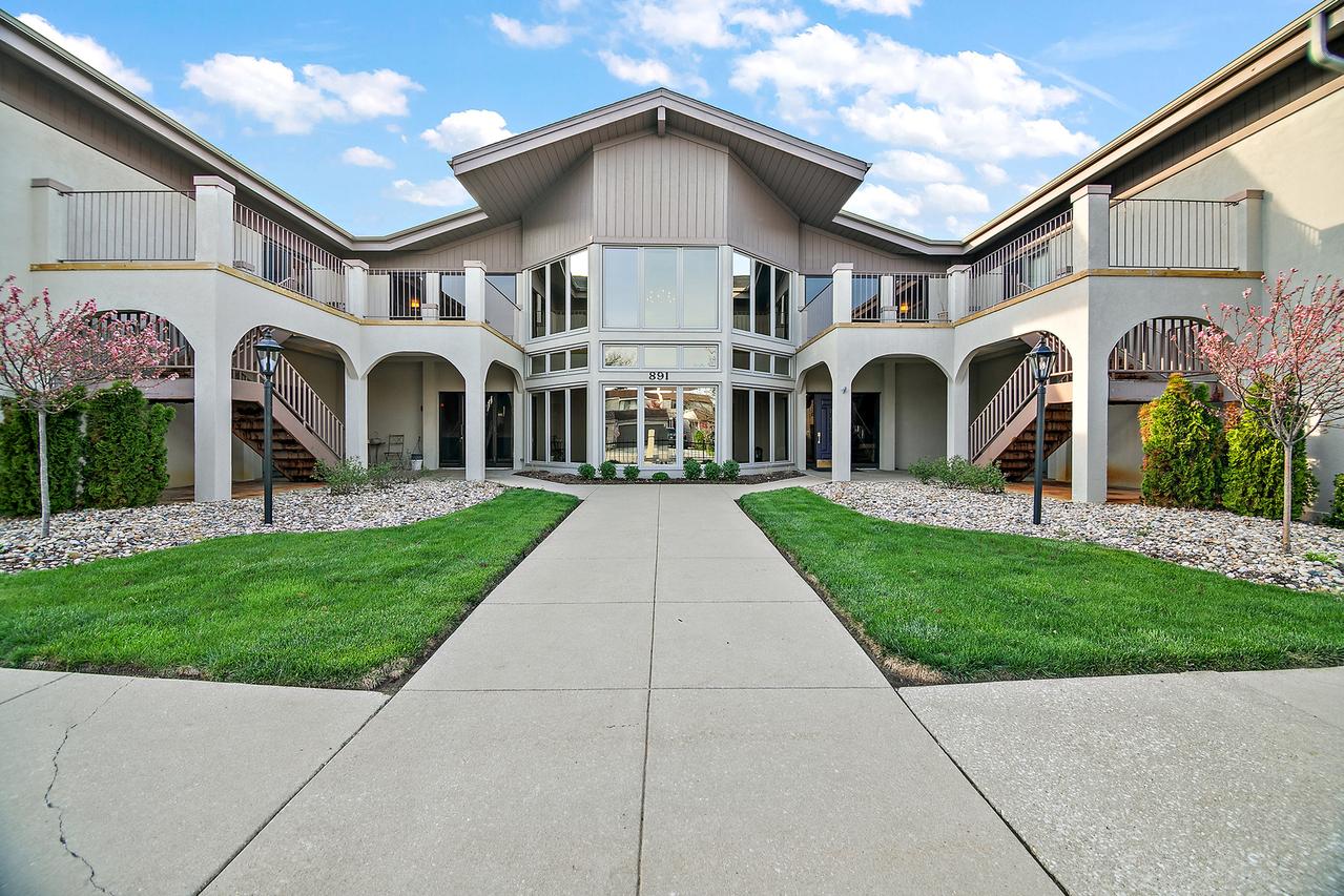 891 Exeter Turn #C2, Bourbonnais, IL 60914