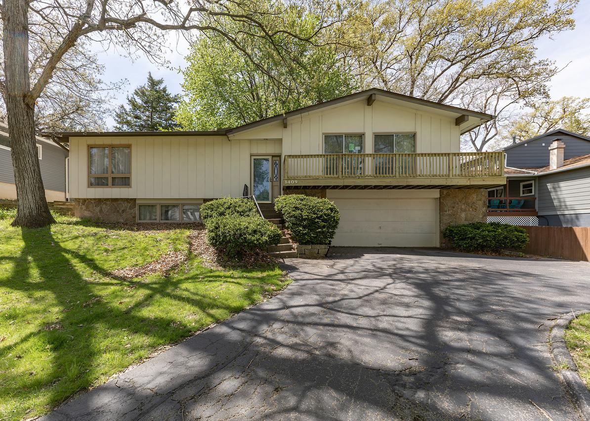 3409 52nd St., Moline, IL 51265