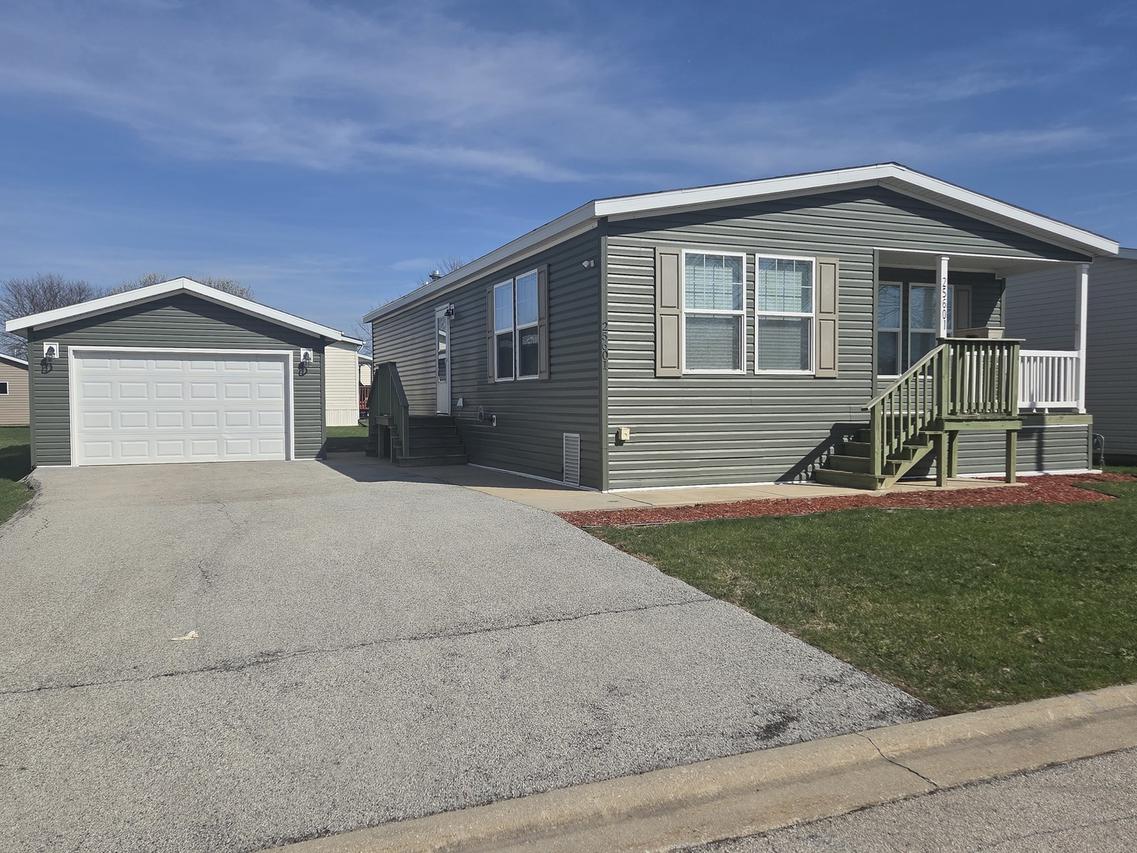 25601 Shoal Creek Dr., Monee, IL 60449