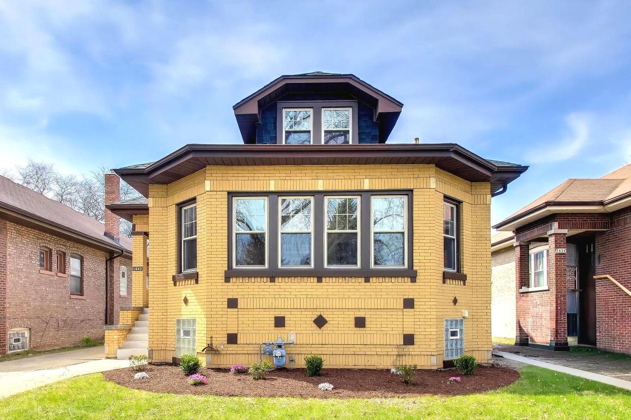 1442 S 15th Ave., Maywood, IL 60153