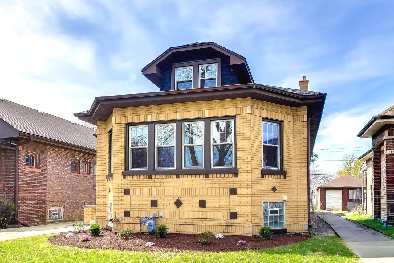 1442 S 15th Ave., Maywood, IL 60153