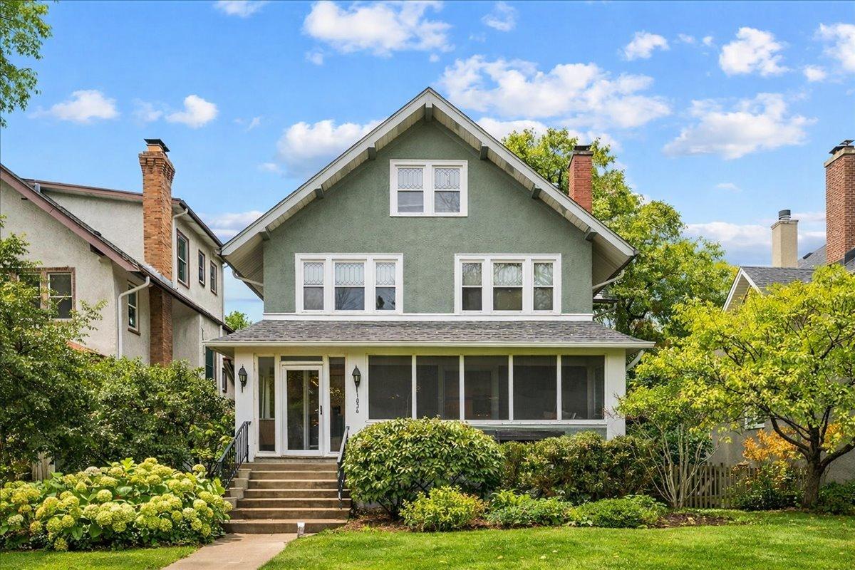 1036 Ashland Ave., Wilmette, IL 60091