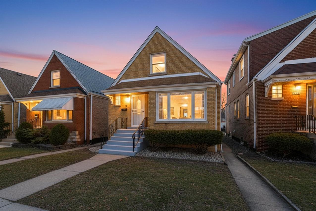 6535 S Kolin Ave., Chicago, IL 60629