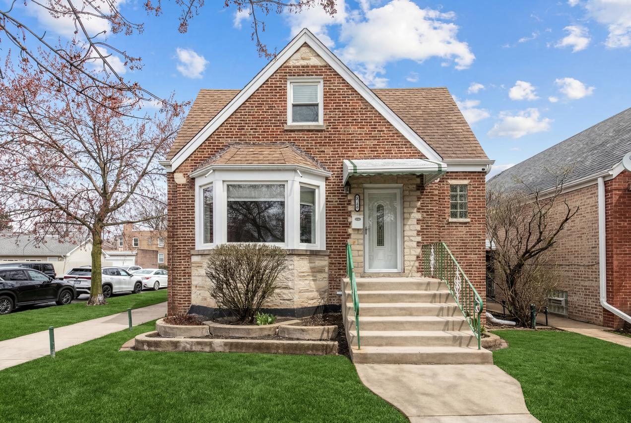 5158 W Carmen Ave., Chicago, IL 60630
