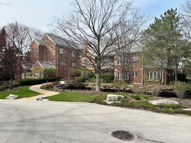 324 Regent Wood Rd., Northfield, IL 60093