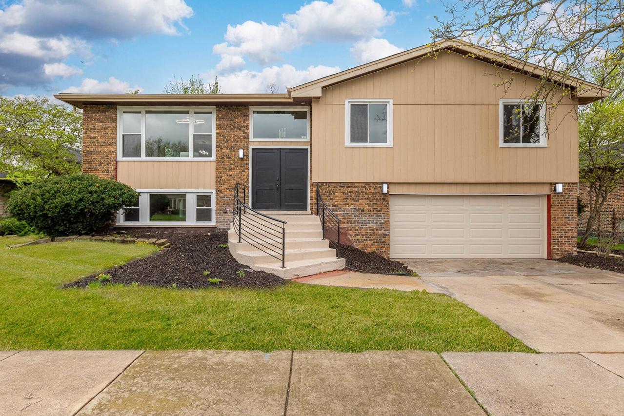 252 S Ellis Ave., Glenwood, IL 60425