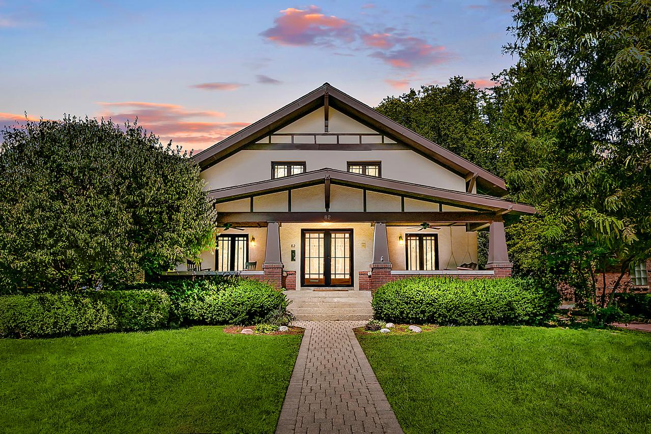 82 Lawton Rd., Riverside, IL 60546