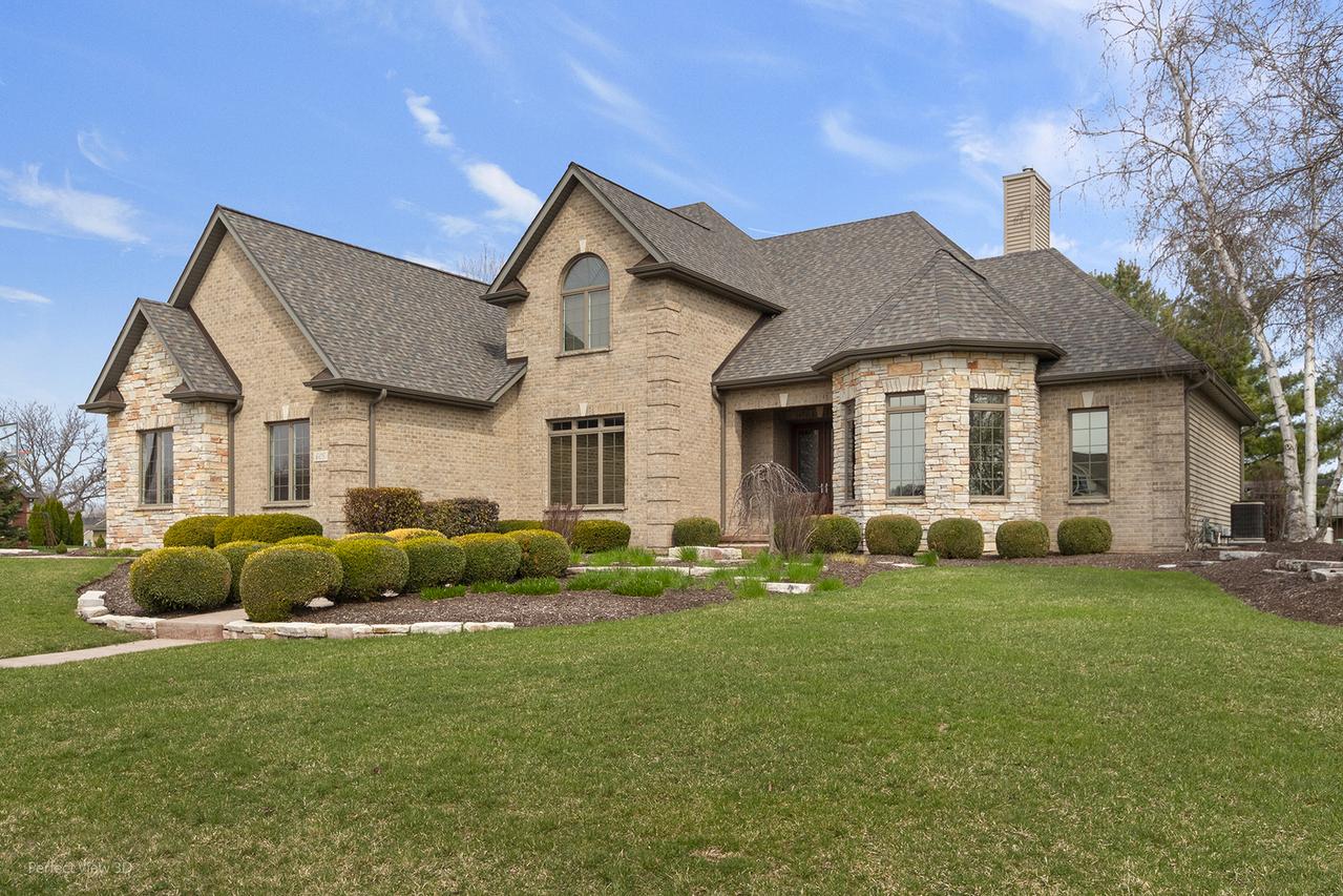 605 Independence Ave., Sycamore, IL 60178