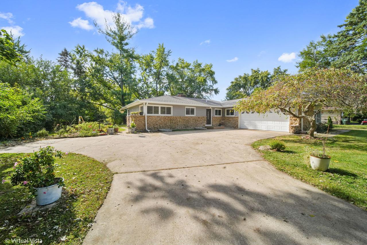 1149 Gail Ln., Sleepy Hollow, IL 60118