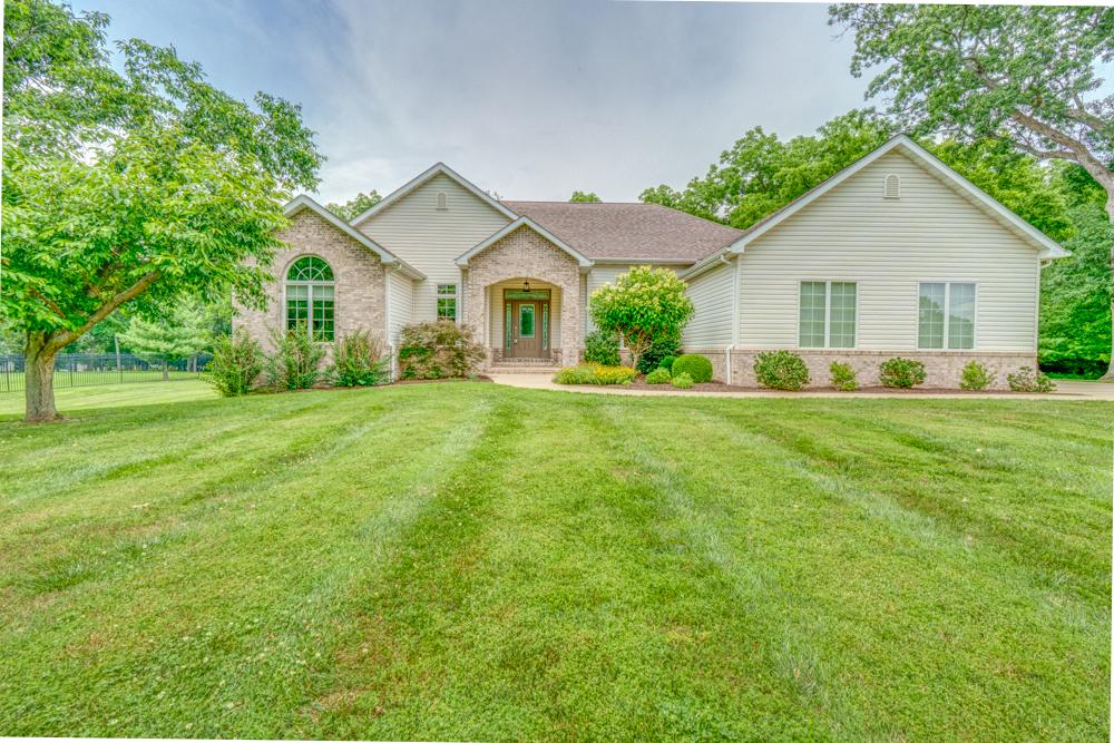 3550 Bishop Rd., Mt Vernon, IL 62864