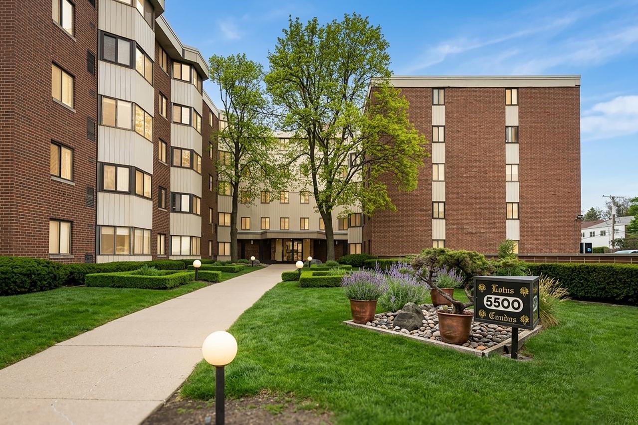 5500 Lincoln Ave. #510-E, Morton Grove, IL 60053