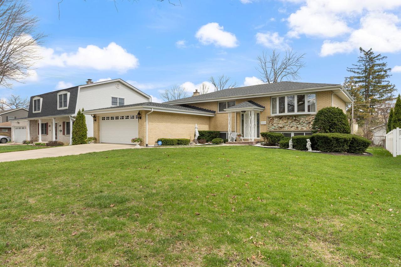 515 N Walnut St., Itasca, IL 60143