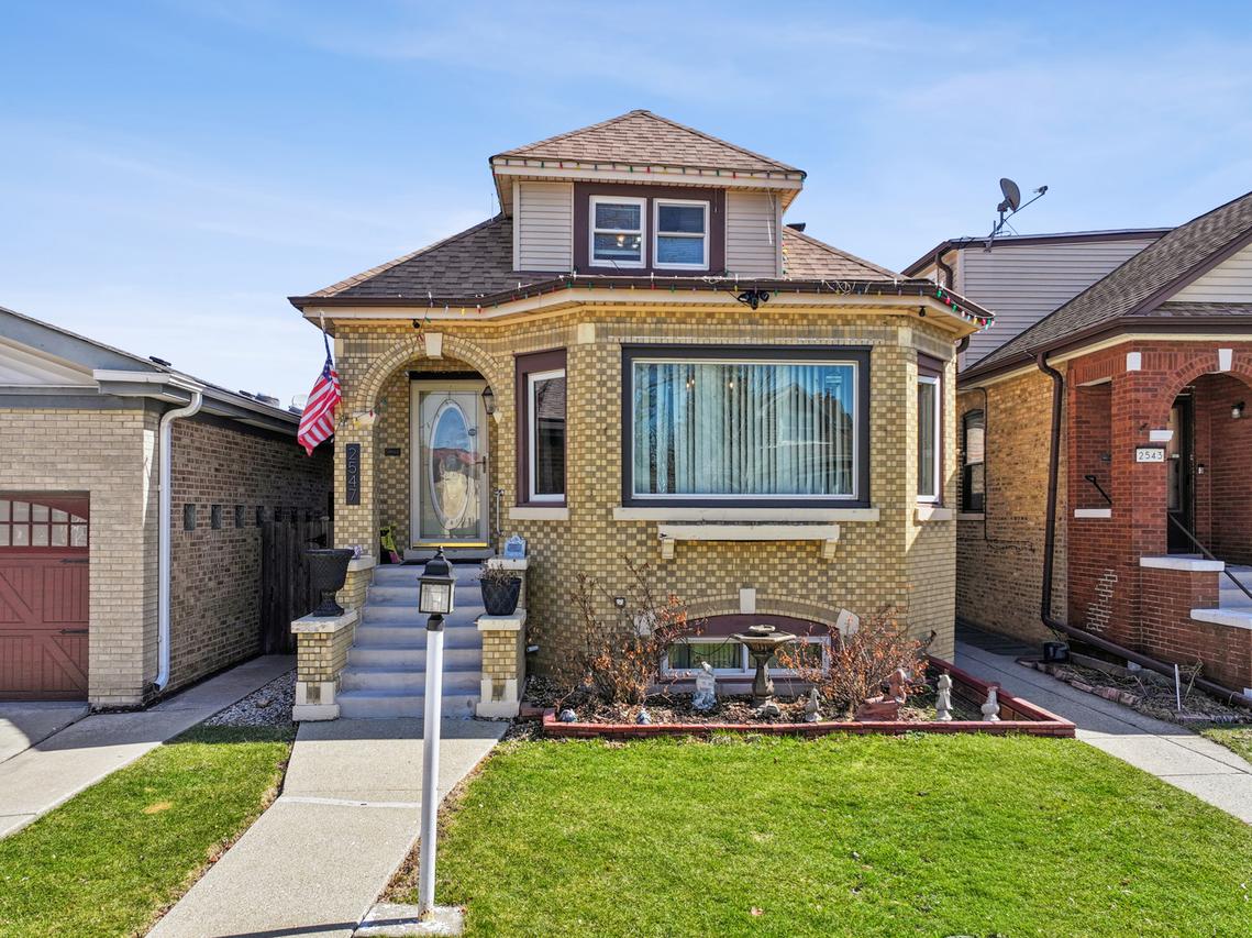 2547 Davisson St., River Grove, IL 60171