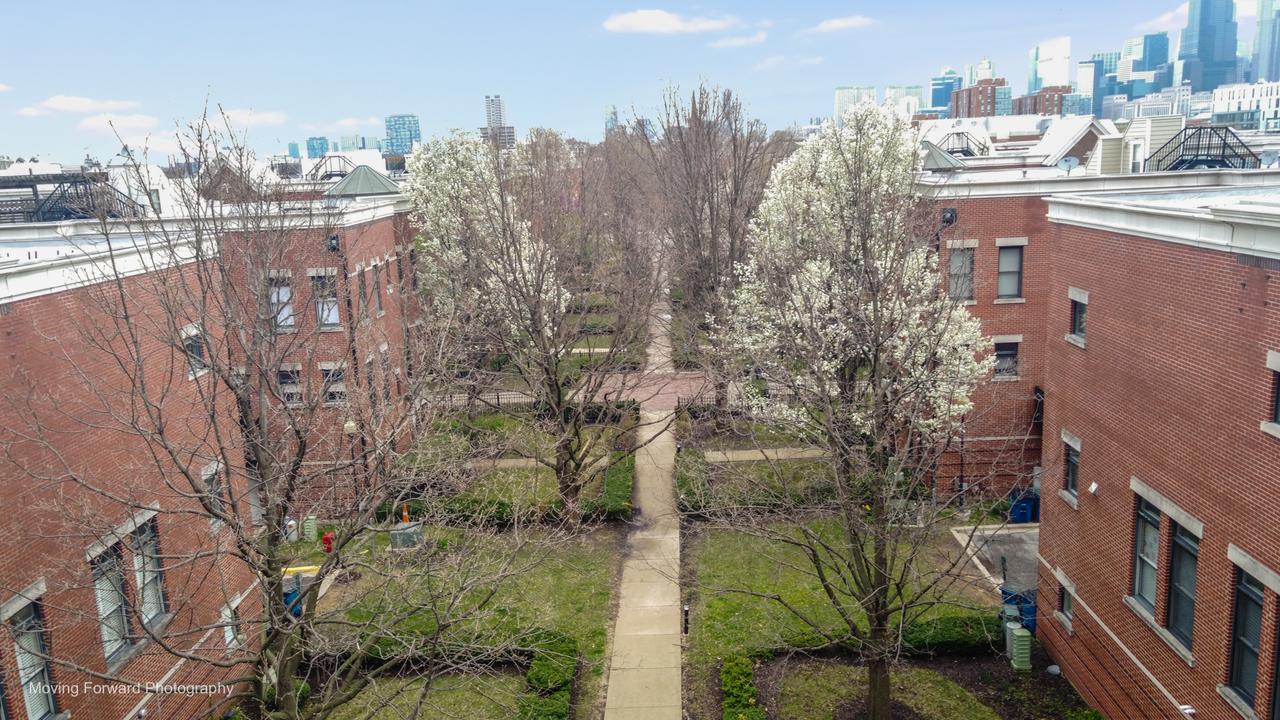 814 W 15th Pl., Chicago, IL 60608