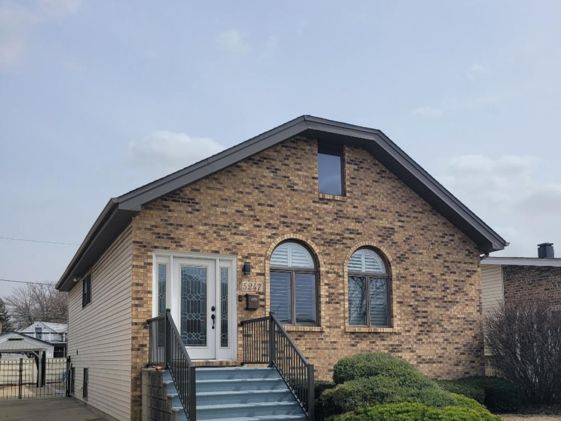 [Address Hidden by Seller], Chicago, IL 60638