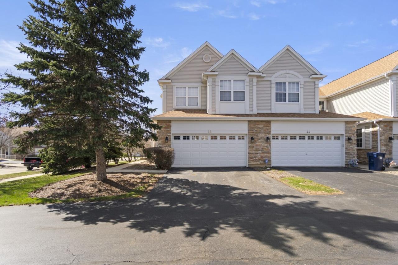 46 Kelsey Ct., Algonquin, IL 60102