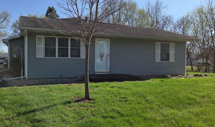 201 E Cleveland St., Heyworth, IL 61745