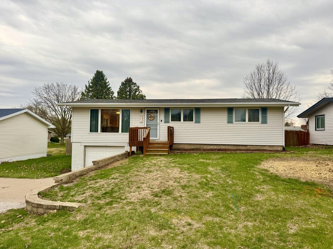 604 SW 8th St., Aledo, IL 61231