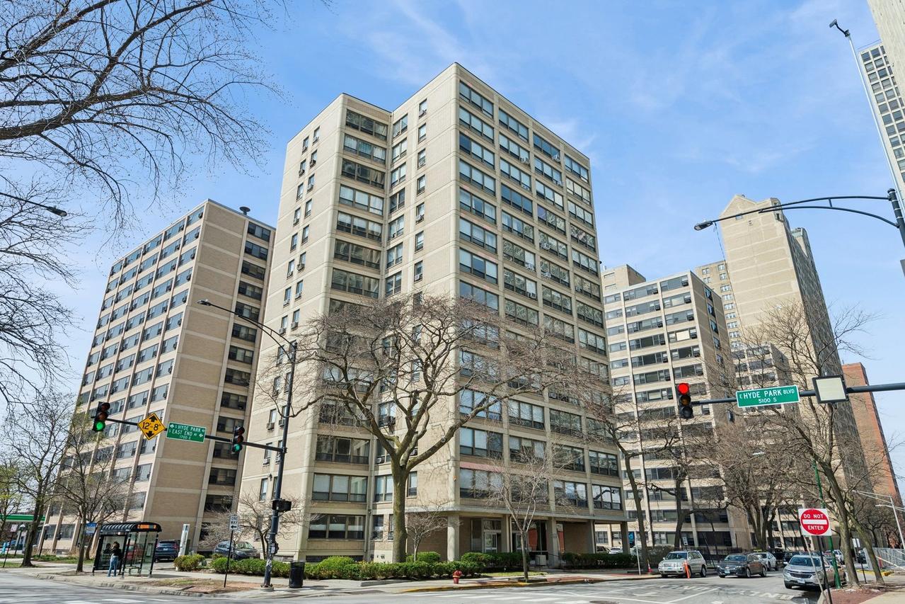 5050 S East End Ave. #8D, Chicago, IL 60615