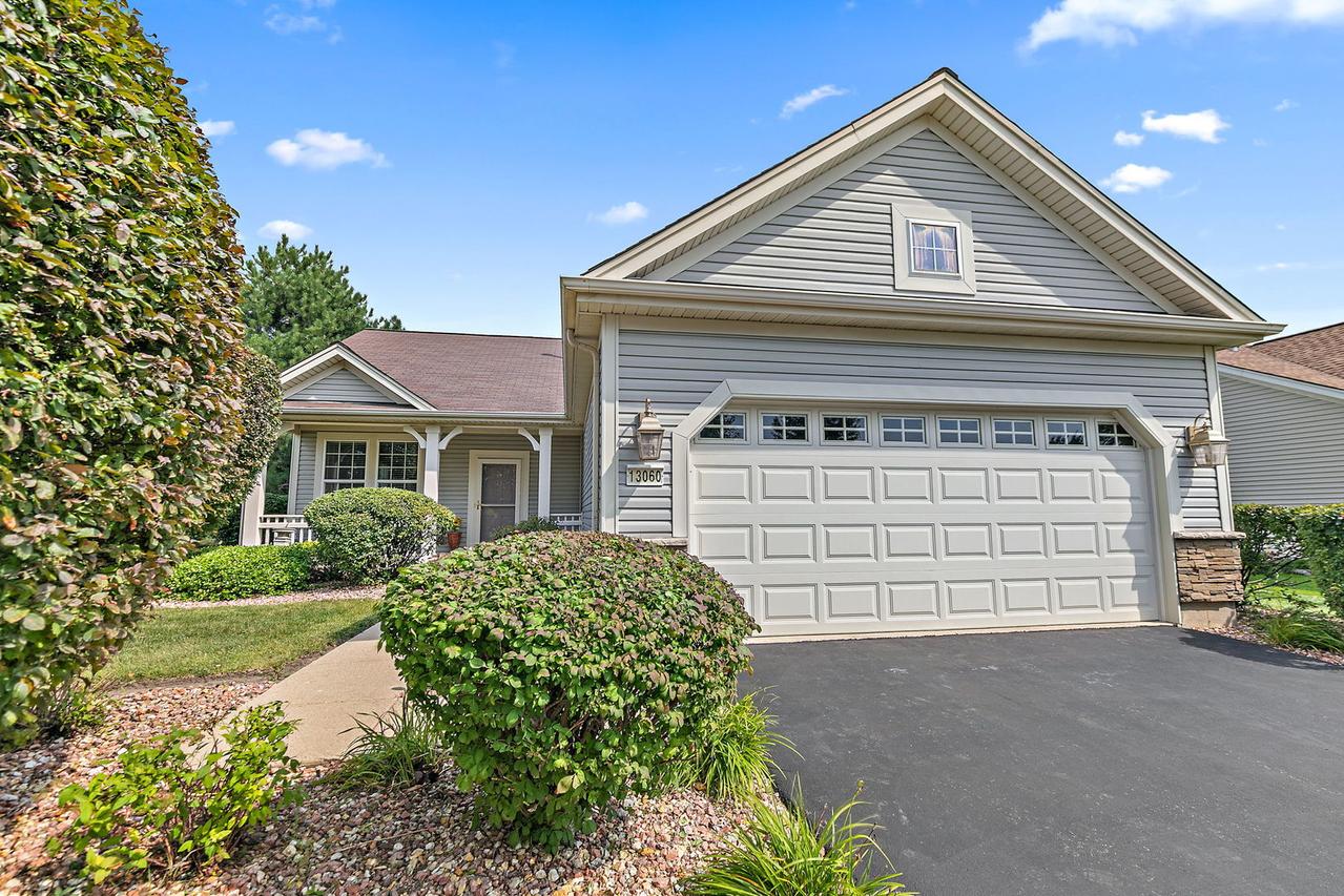 13060 Coventry Ln., Huntley, IL 60142