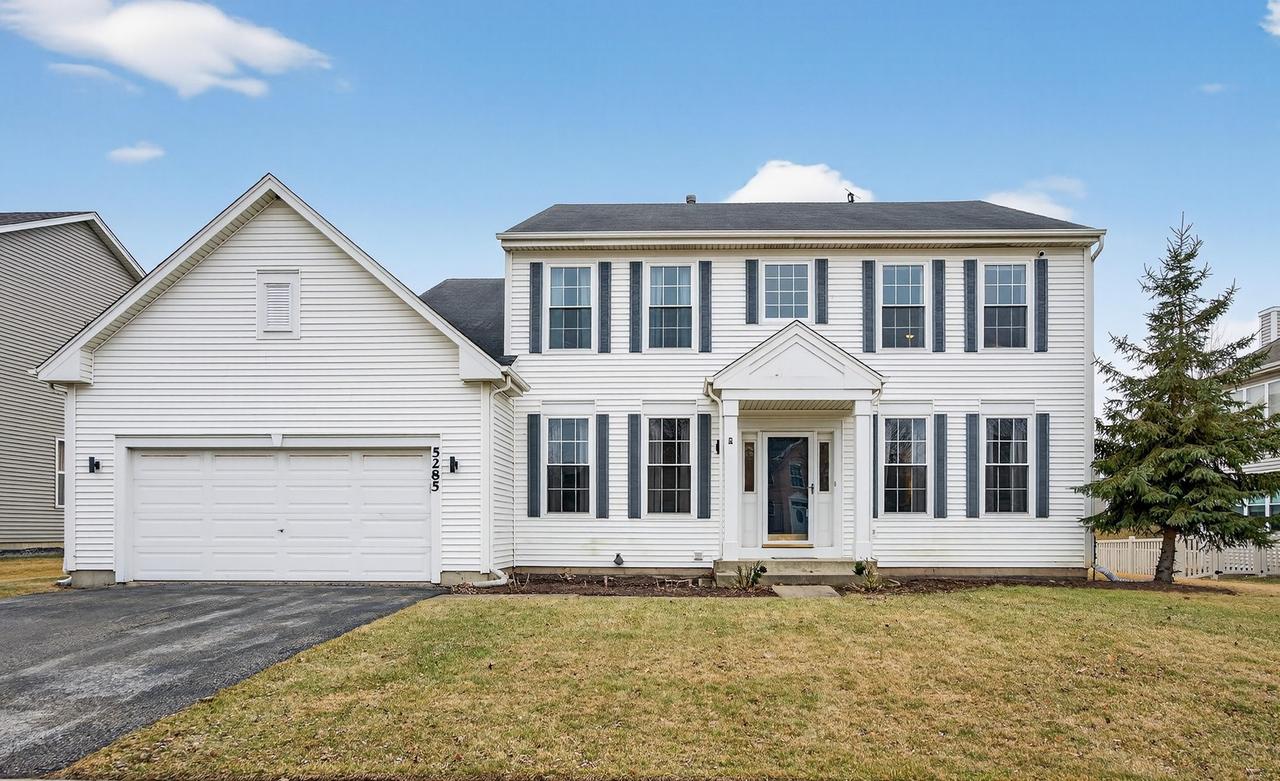 5285 Shotkoski Dr., Hoffman Estates, IL 60192