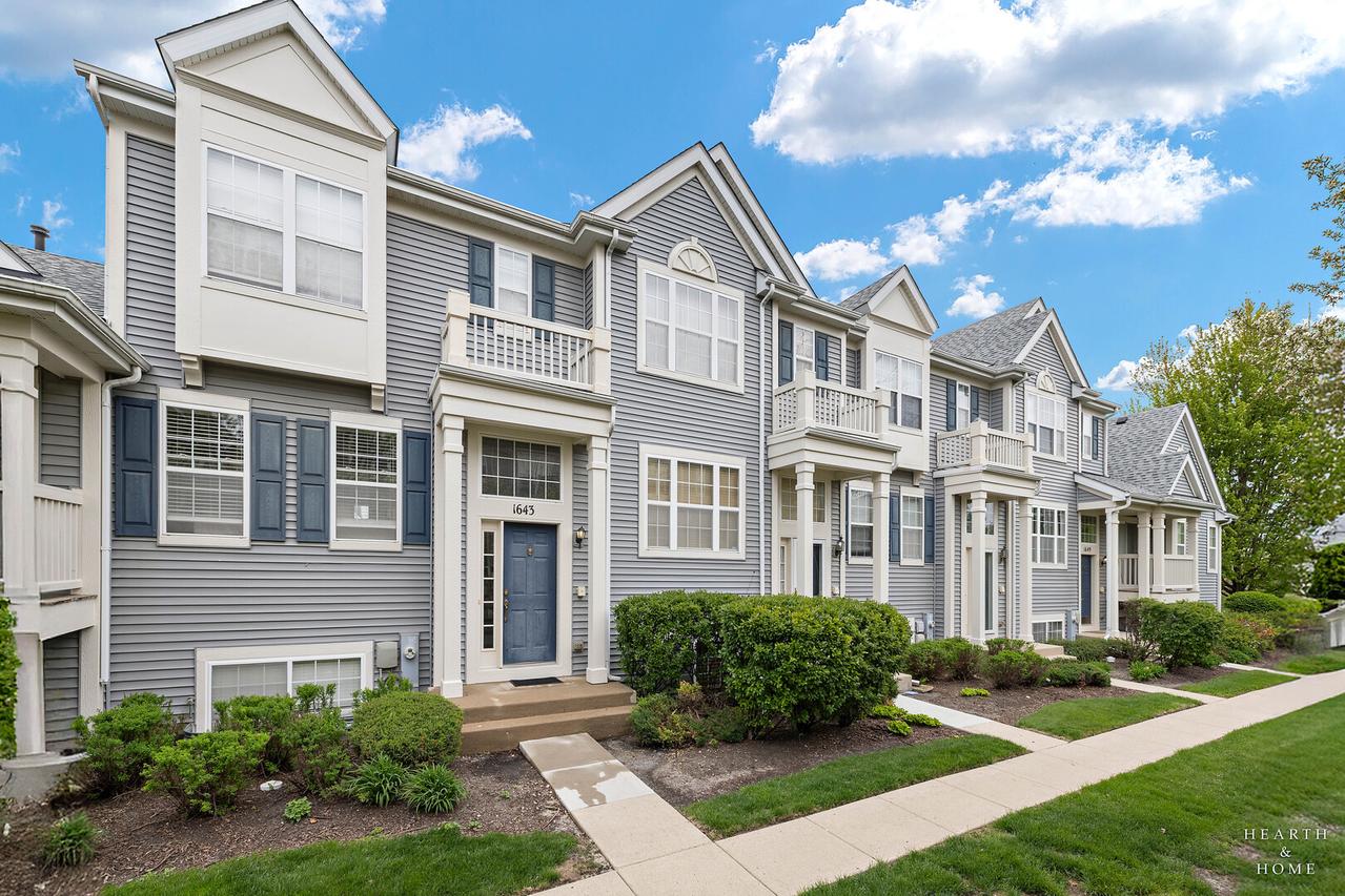 1643 Sandcastle Ln., Pingree Grove, IL 60140