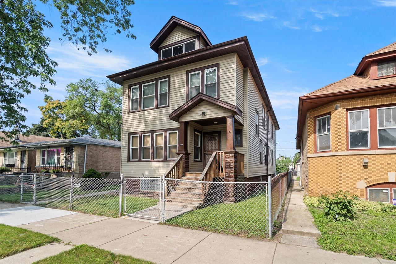 7238 S Wood St., Chicago, IL 60636
