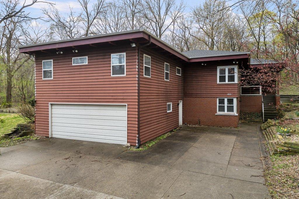 1031 27th St., Moline, IL 61265