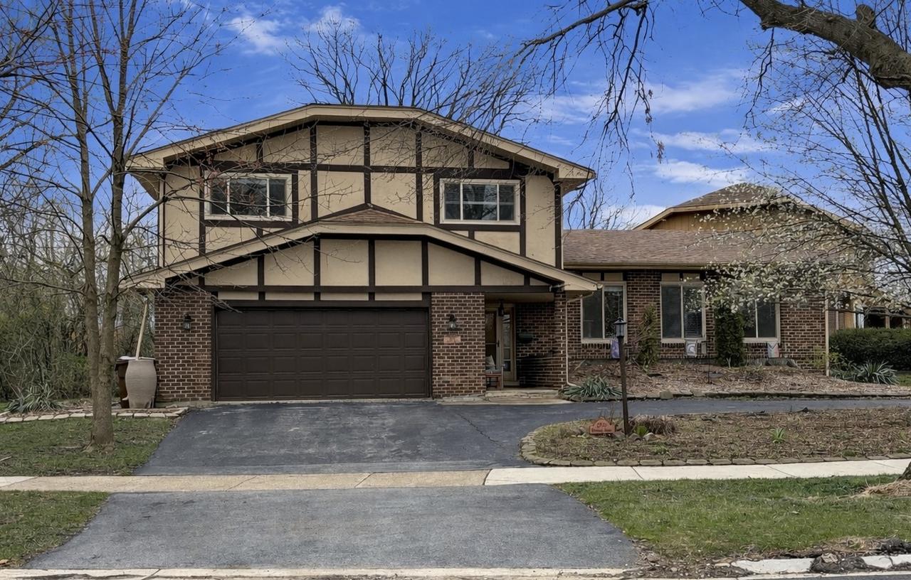 2700 Maryland Ave., Flossmoor, IL 60422