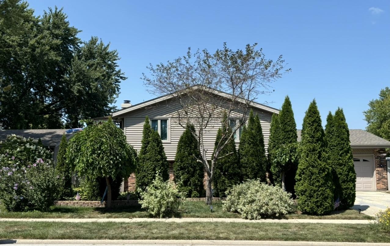 856 Quail Dr., Bradley, IL 60915