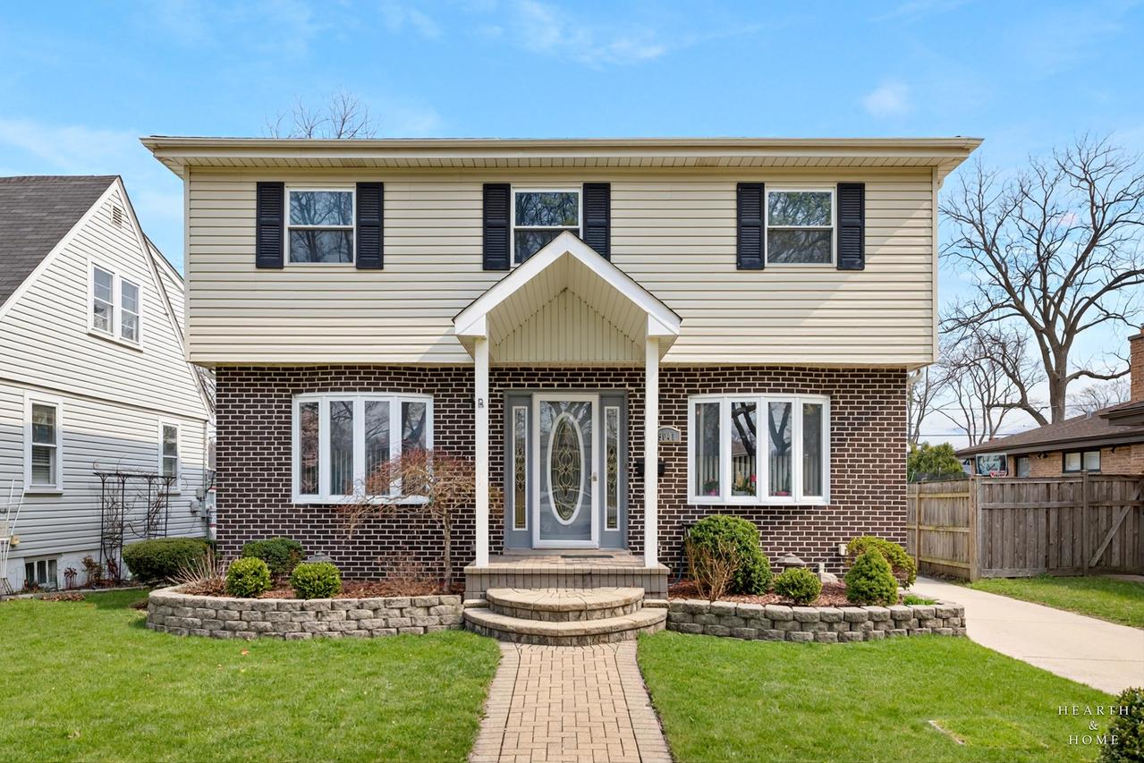 9041 Major Ave., Morton Grove, IL 60053