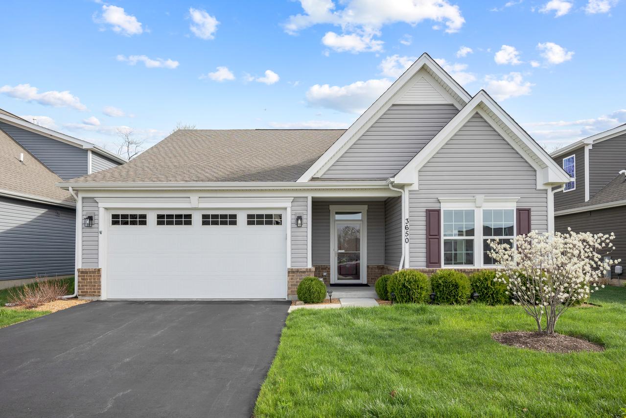 3650 Reddington Cir., Elgin, IL 60124