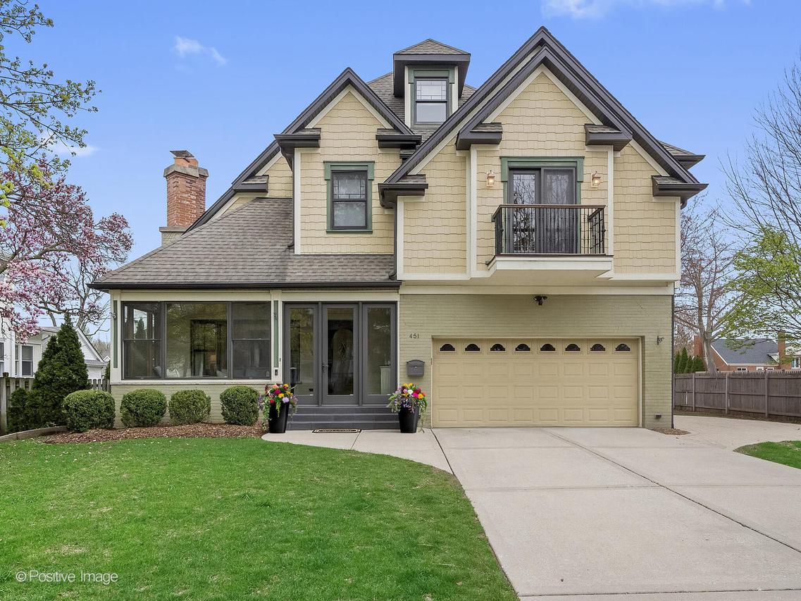 451 S Spring Ave., La Grange, IL 60525