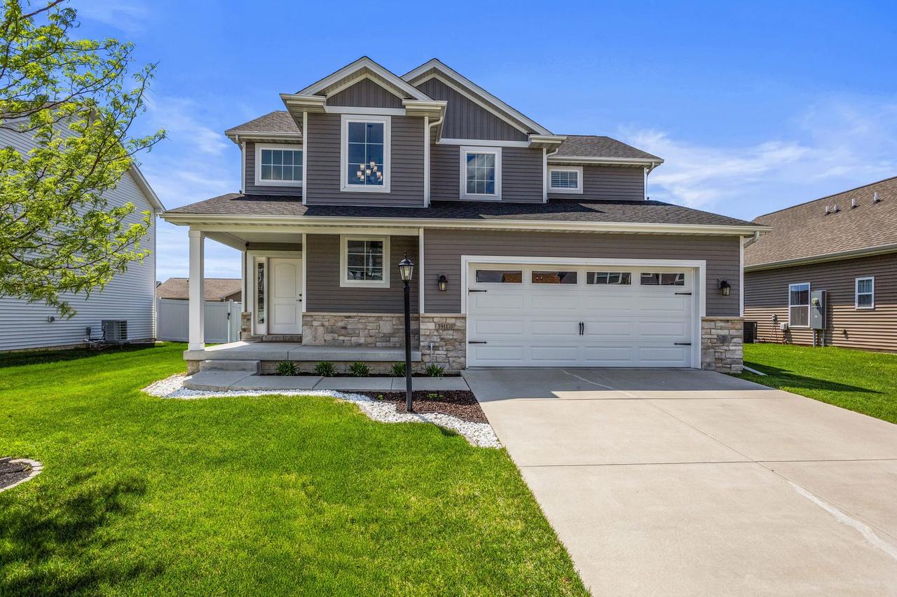 3911 Obsidian Dr., Champaign, IL 61822