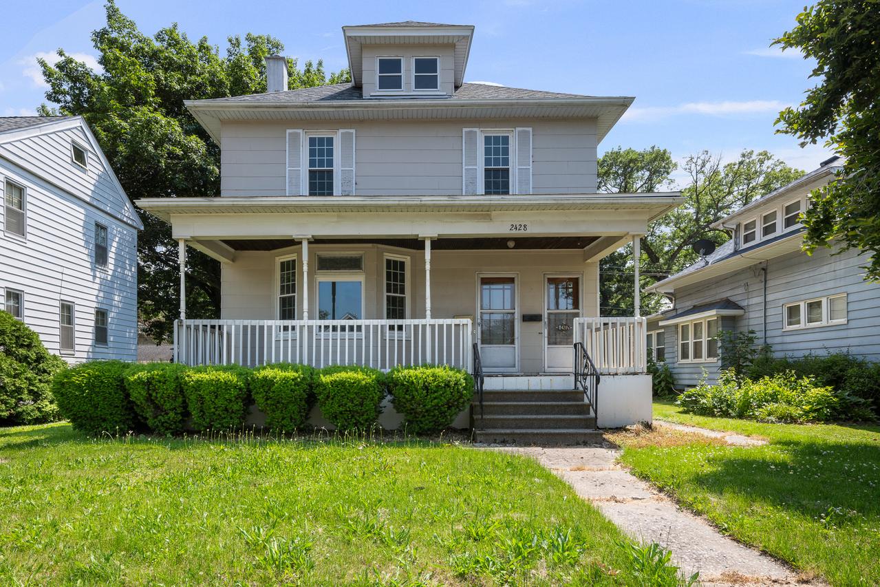 2428 18th Ave., Rock Island, IL 61201