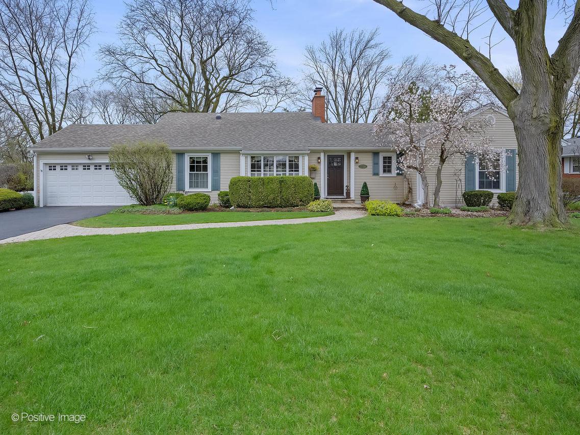 1738 60th St., La Grange Highlands, IL 60525