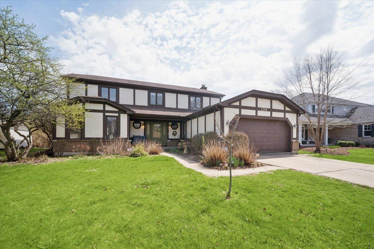 134 Amherst Dr., Bartlett, IL 60103
