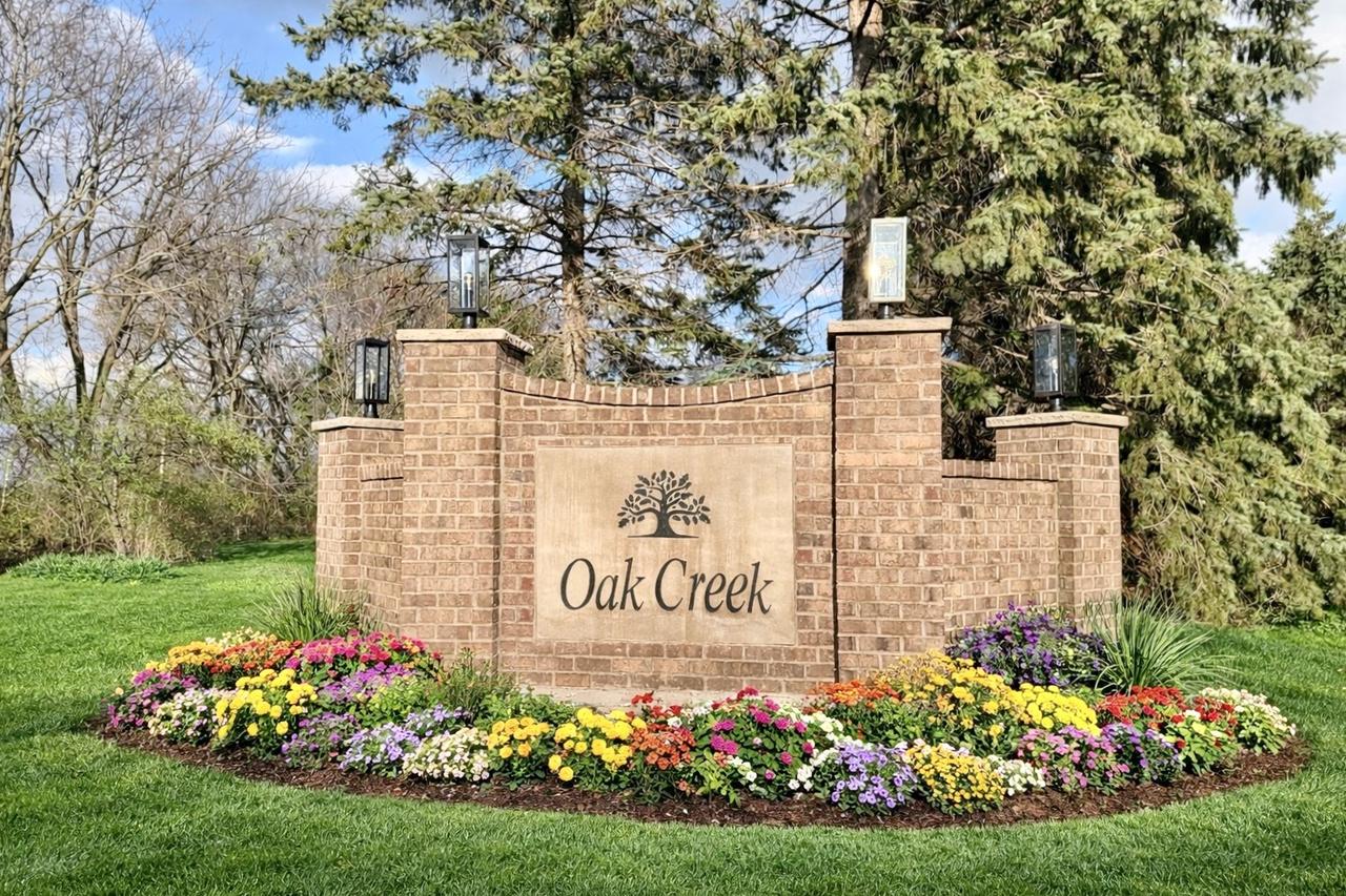 35 Oak Creek Dr., Yorkville, IL 60560